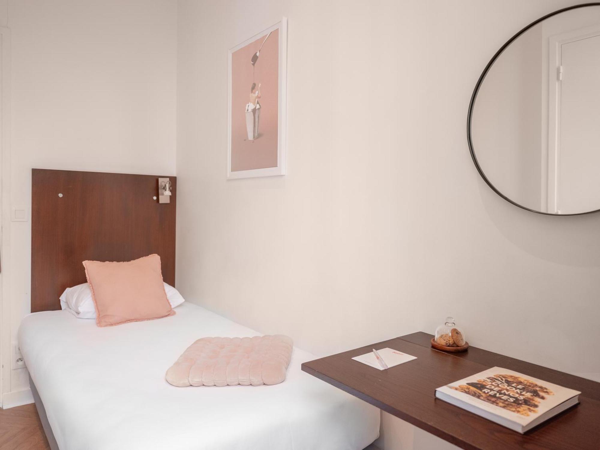 Hotel Biskui Levallois-Perret Zewnętrze zdjęcie