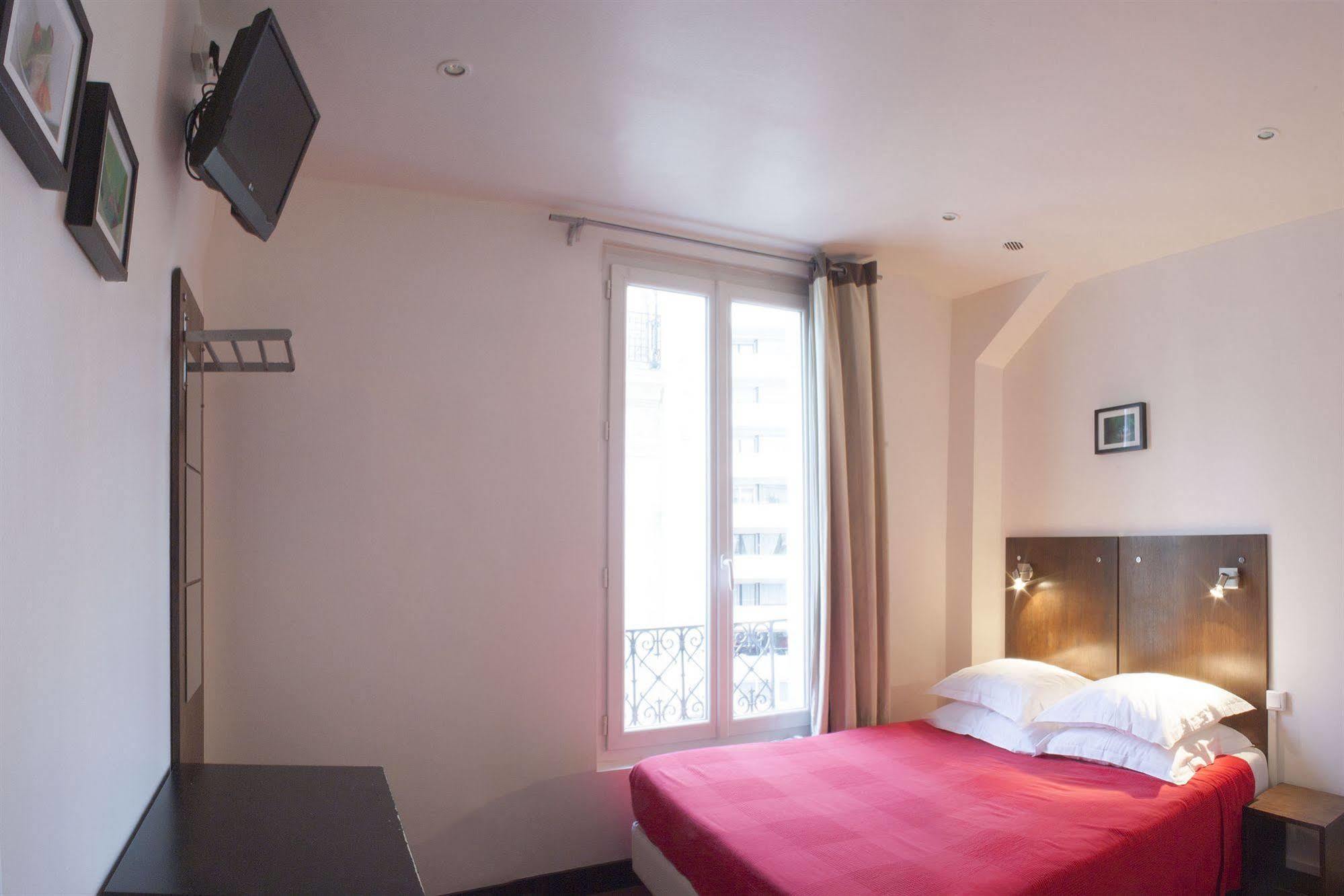 Hotel Biskui Levallois-Perret Zewnętrze zdjęcie