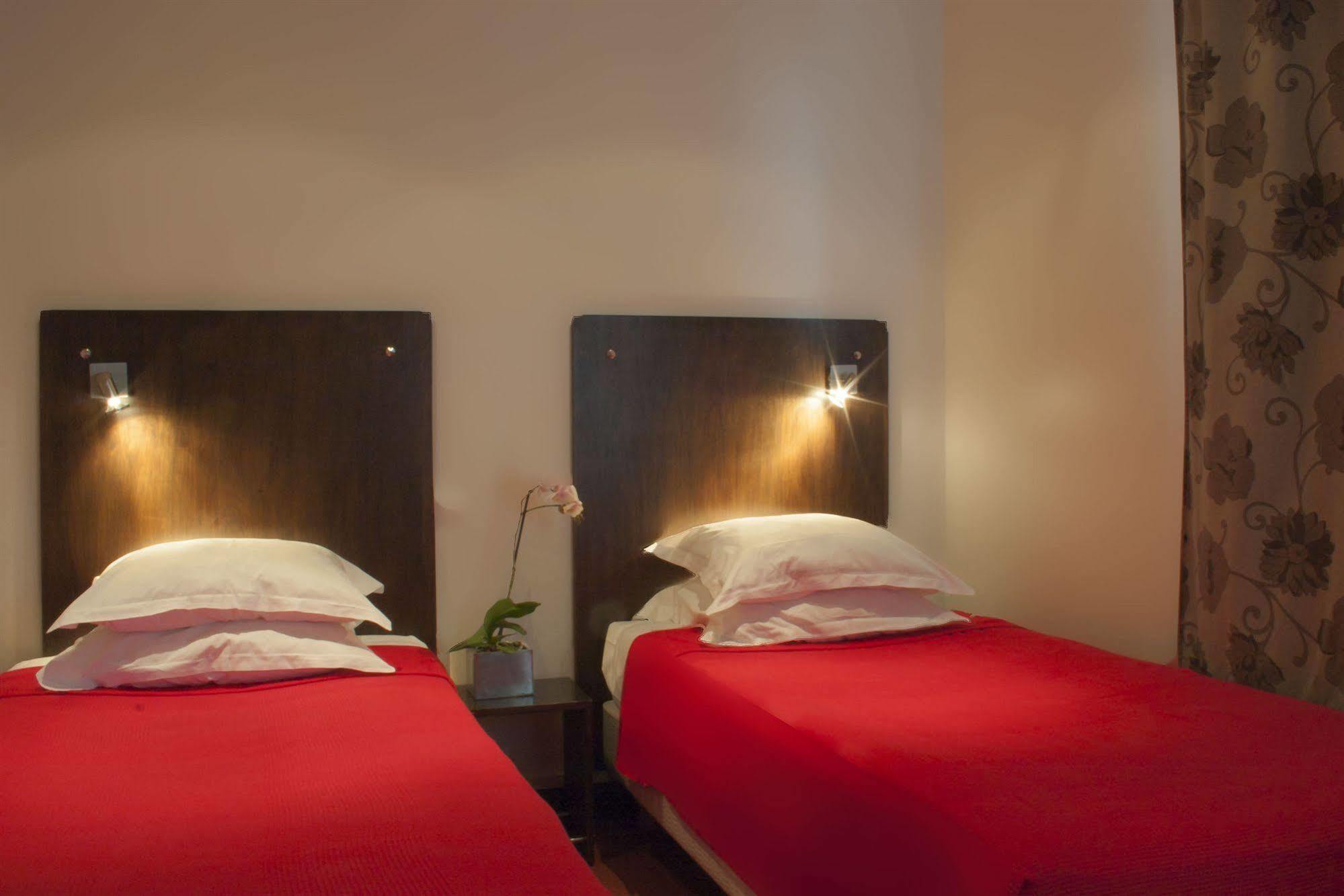 Hotel Biskui Levallois-Perret Zewnętrze zdjęcie